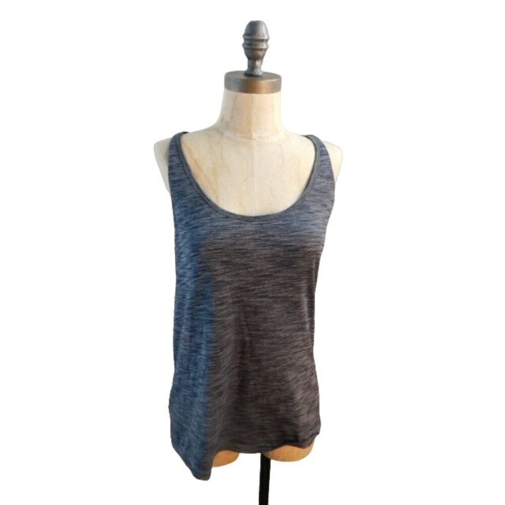 Lululemon Size 6 SportyTank Style Athletic Sporty Scoop Neck Top
